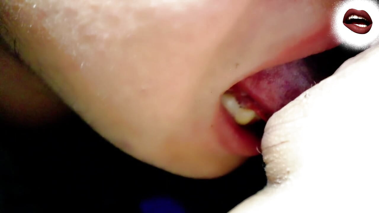 Licking the of Curry is sweet and it's refreshing. Pussy​Licking