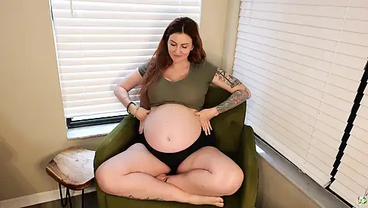 Teman hamil yang terobsesi