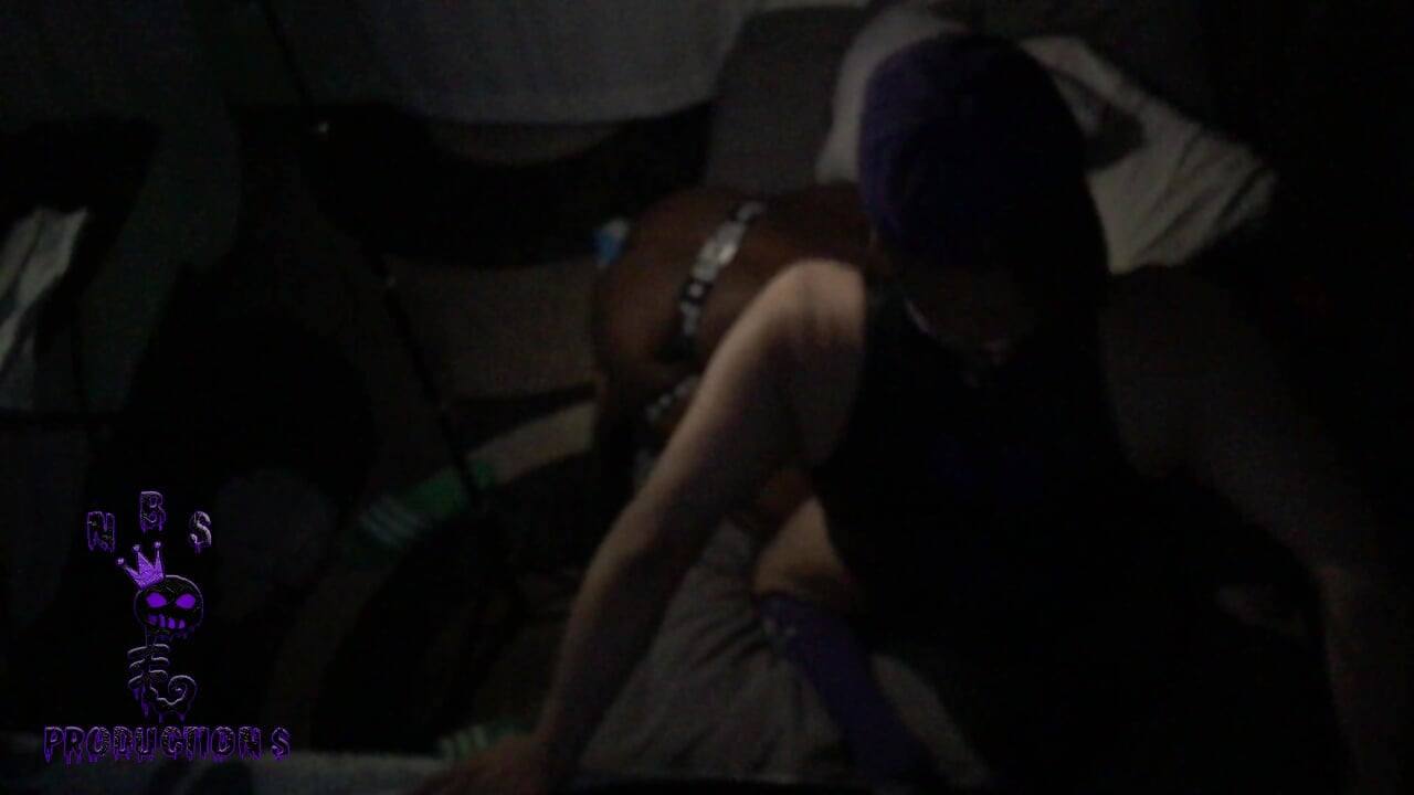 Pustolovine crnih uzgajivača 180