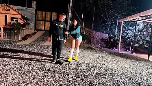 Seks Di Medellin Dengan Tetangga Saya Vergon, Memantulkan Pantatku Di Penis Besarnya