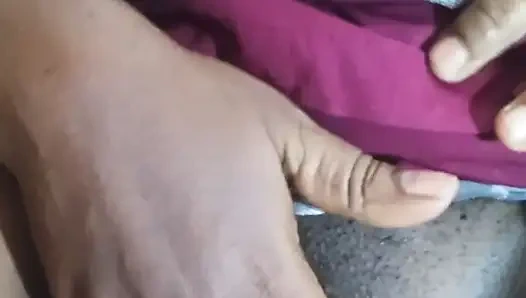 very pudicha hot Tamil aunty