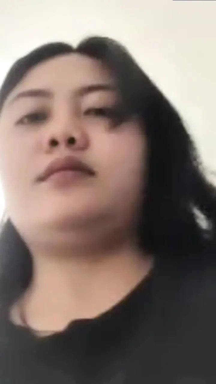 Liseli piliç amcık bağımlısı maen