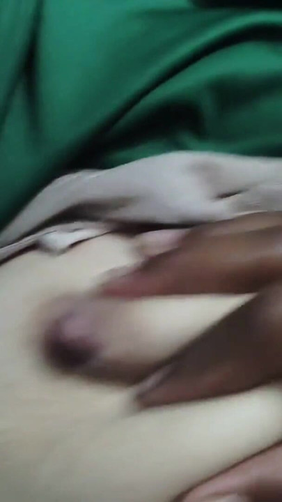 Indian Desi bhabhi ko bed pe sex karo | Clip 1