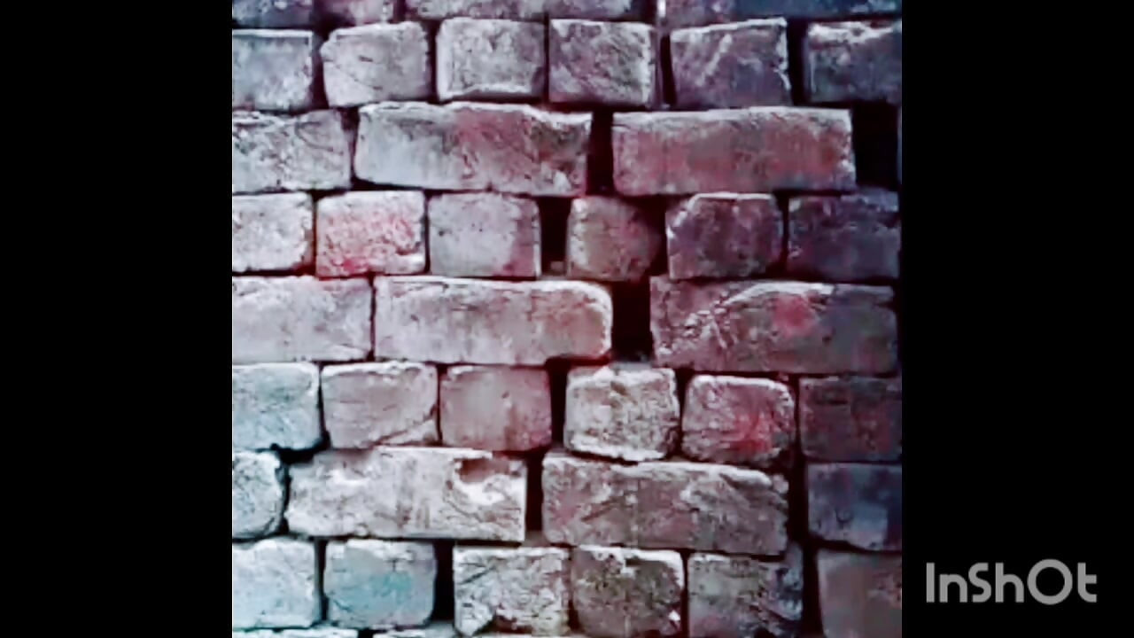 Sexy village girl shoots her nude MMS for sex while bathing,