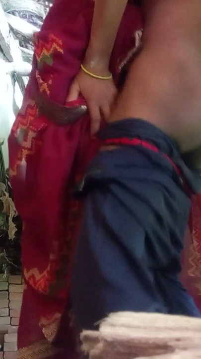 We were newly married and we both went to the jungle and I made her drink milk and made her enjoy | Clip 1