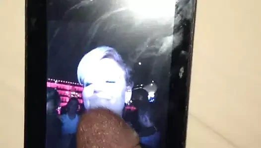 Vivienmarkey48 boşalma anısına