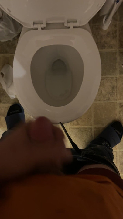 Solo cum shot curved dick