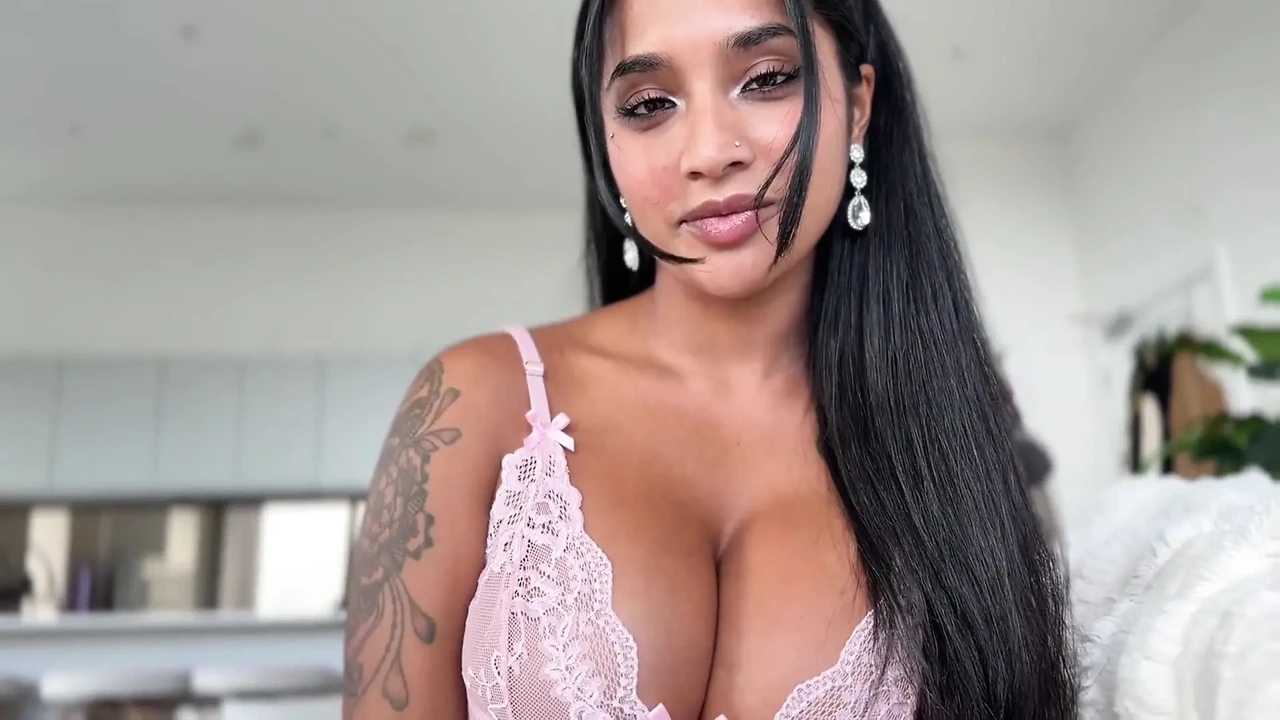 My American Friend Flew Over While My Husband Was Away to Satisfy Me with His BBC