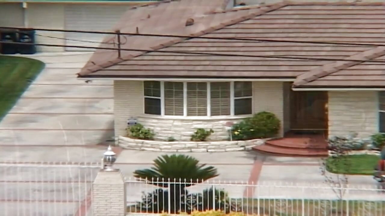 sündige Neugier verliert jede Kontrolle mit jeder Grenze