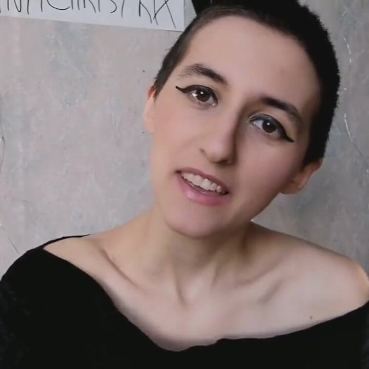 Pohlepna kurva viče na tebe