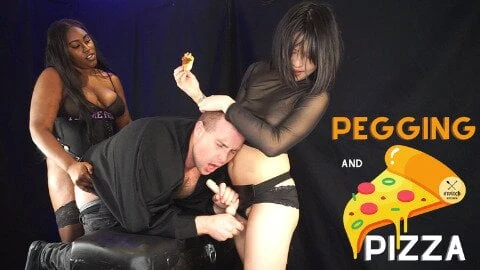 Pizza und Pegging (Domina-Dreier)
