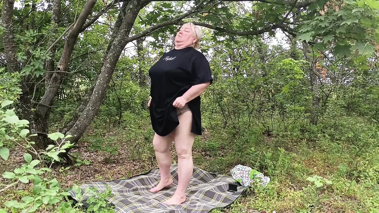 Stepmom Undressed in a Park and Masturbates Her Big Pussy