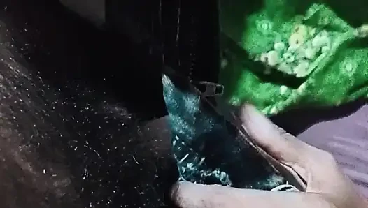 Hintli oğlan ve kız evde video çekiyor
