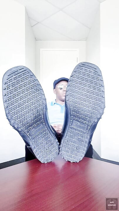 Male soles in the office (4) (2026)