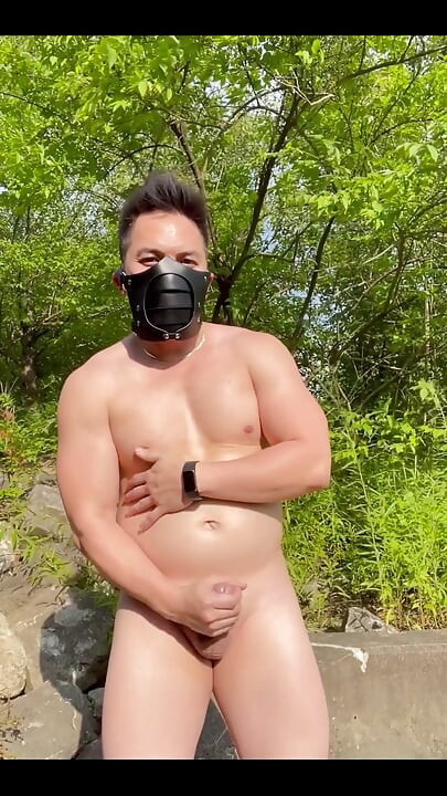 Jerk off to the Beauty