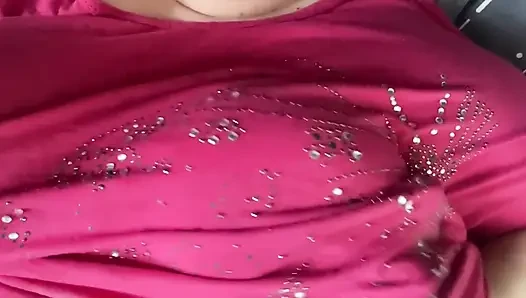SSBBw spielt hart mit meinen möpsen, brustwarzen