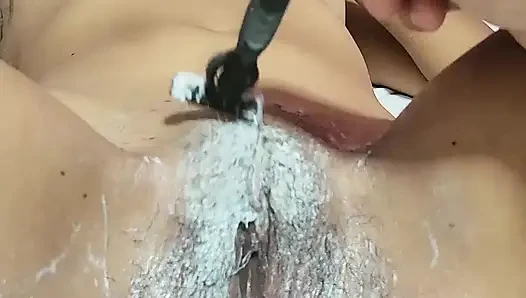 Shaving a Teen Latina Pussy