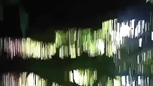 Kocası Ormanda Çalışırken Evli Kadın Komşusuyla Sikiliyor