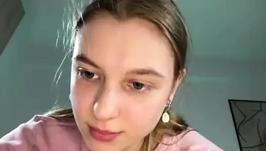 Jucielussie Cam sitting and real orgasm