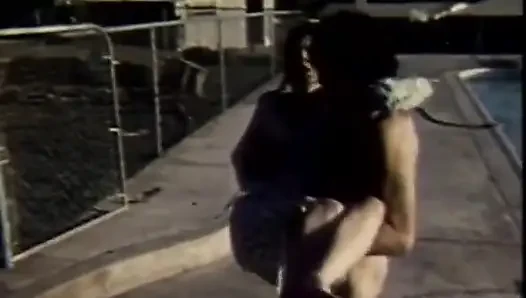 Kontol berjembut di memek jembut tebal, masturbasi menjilati memek