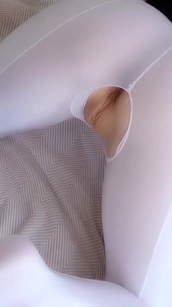 Must-see moment from "Perfect pantyhose to tease him, I want him to cum on my pussy!"
