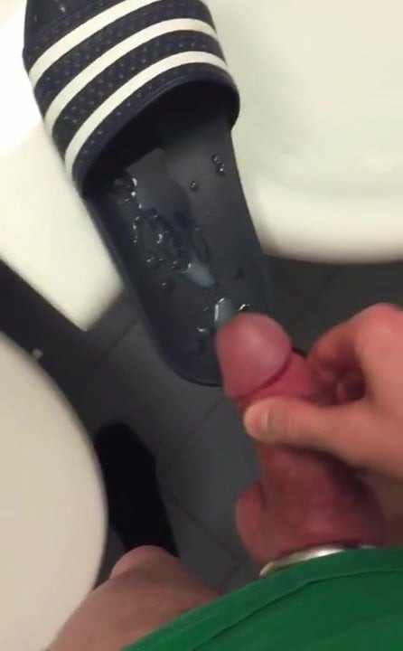 cum in adilette