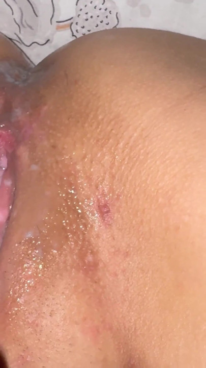 Masturbating My Pussy in Close-up While Cum Flows Out of It!