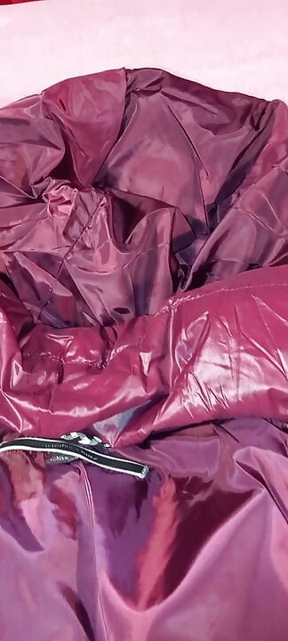Her puffercoats need some creamy cum