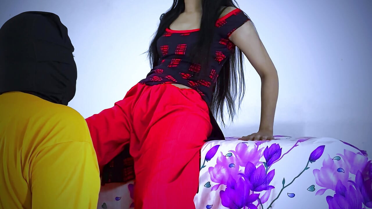 Celebrated New Year with Bhabhi and gave her a surprise