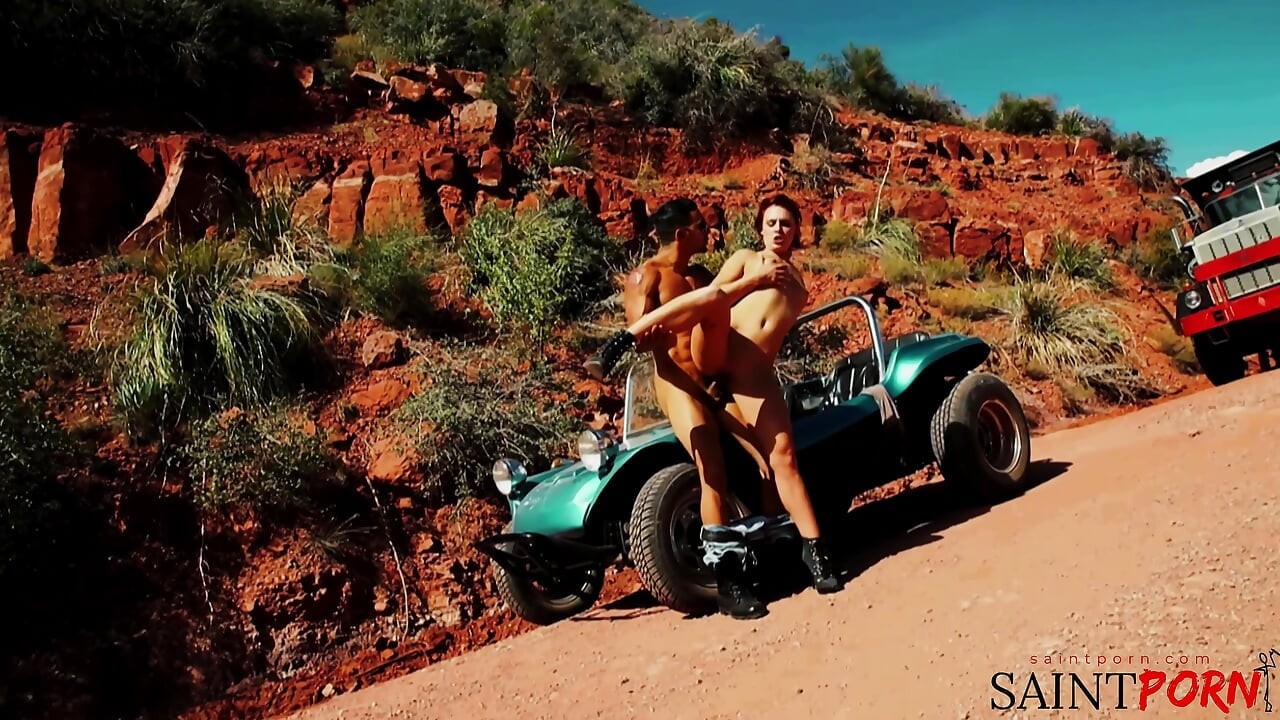 Jayme Janes Heats Up The Desert With Sex And Cum Swallowing