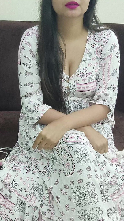 Change Clothes in Front of Brother-in-law Who Is Watching Porn