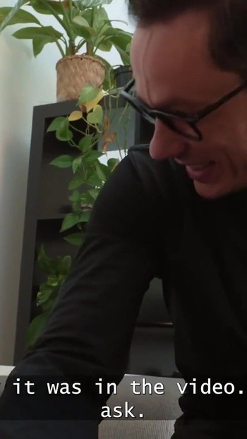 CUCK4K. Retribusi berair kepada suaminya | Klip 1