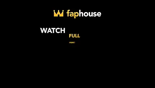 Dieses Schöne Vollbusige Mädchen Masturbiert Auf Der Straße Und Gibt Zu Hause Einen Blowjob