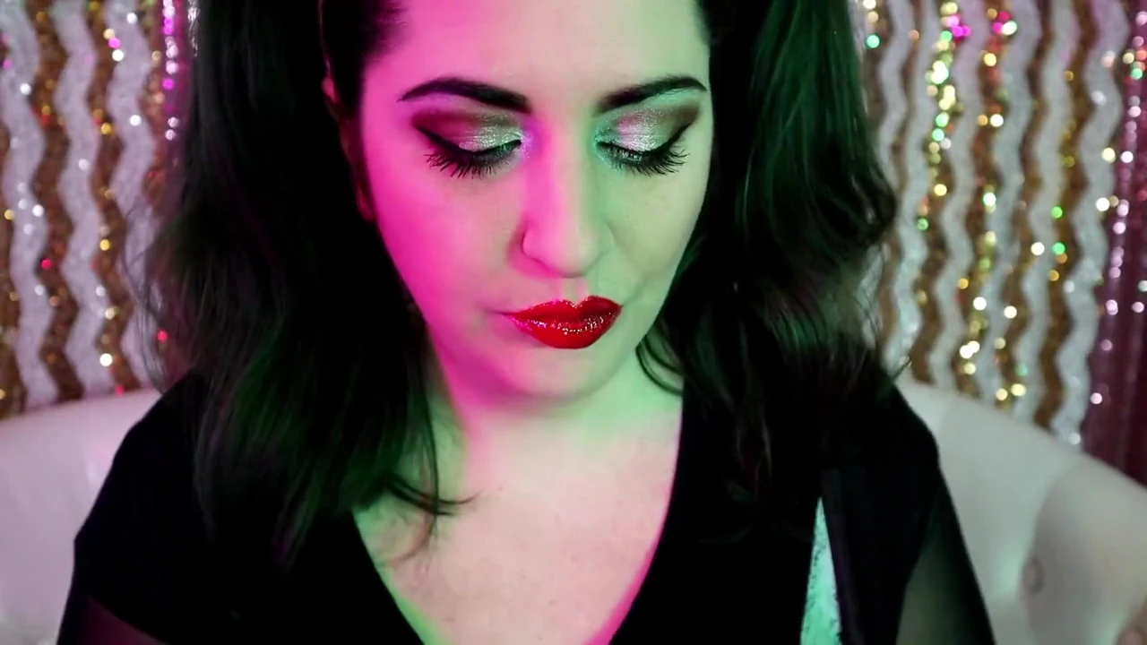 100 Layers of Lipgloss Asmr Kisses