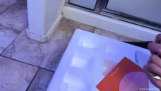 Sexpuppe pOV doppel-sperma innerhalb creampie großer schwanz papi-hoss Kado bi Brocken laut stöhnend orgasmus spielzeug alt tattoos muskeln