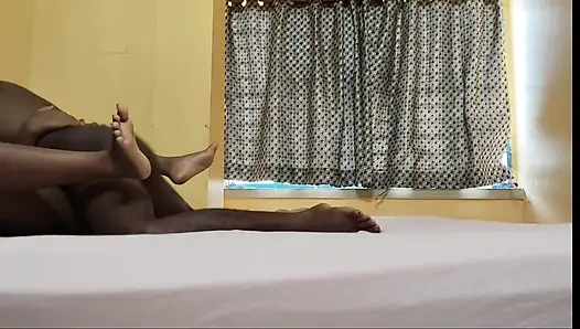 Aku ngentot pacarku di kamar hotel