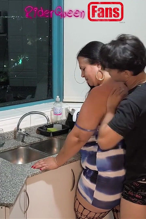 Video for Fans, the Secrets of a Stepmother in the Kitchen