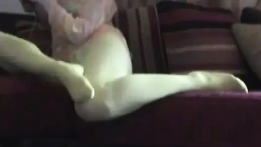 Sarı külotlu çorapla rahatlama