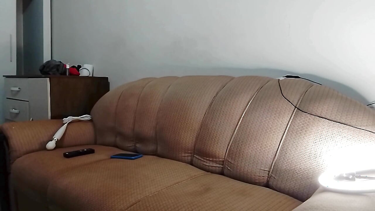 Vivi Guedez - Anal Pelo! He Hit on the Young One!