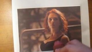Éjaculation sur Scarlett Johansson