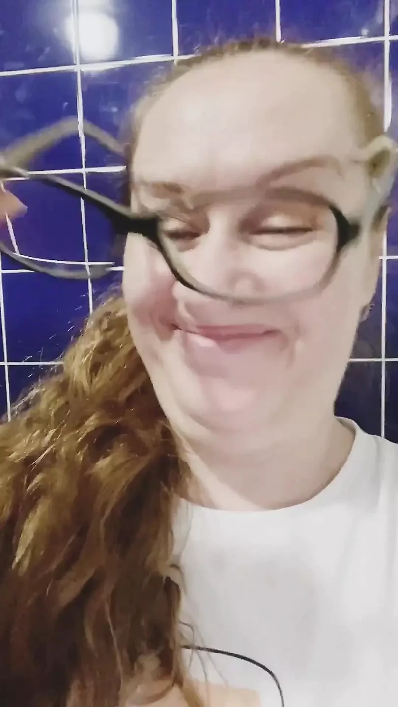 Mall Toilet Pissing
