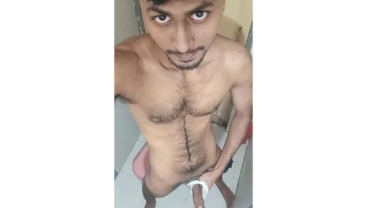 Индийская порнозвезда Johnny Sins жестко трахается