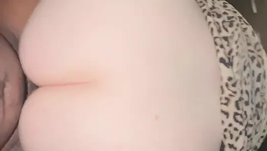 Curvy stepmom gets her ass fucked for the first time