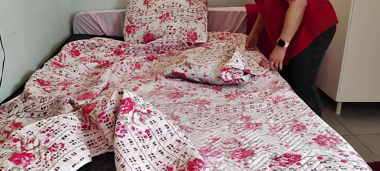 De 91-jarige ondeugende oma belde haar kleinzoon op voor een massage