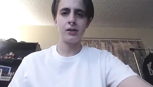 Унижение, чихаю в твое лицо, раб в видео от первого лица
