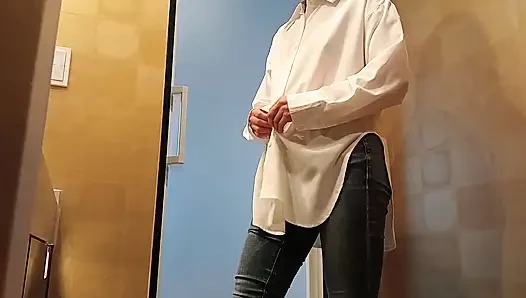 Zieht Ihre Unterwäsche Aus Und Zieht Skinny Jeans Und Shirt an