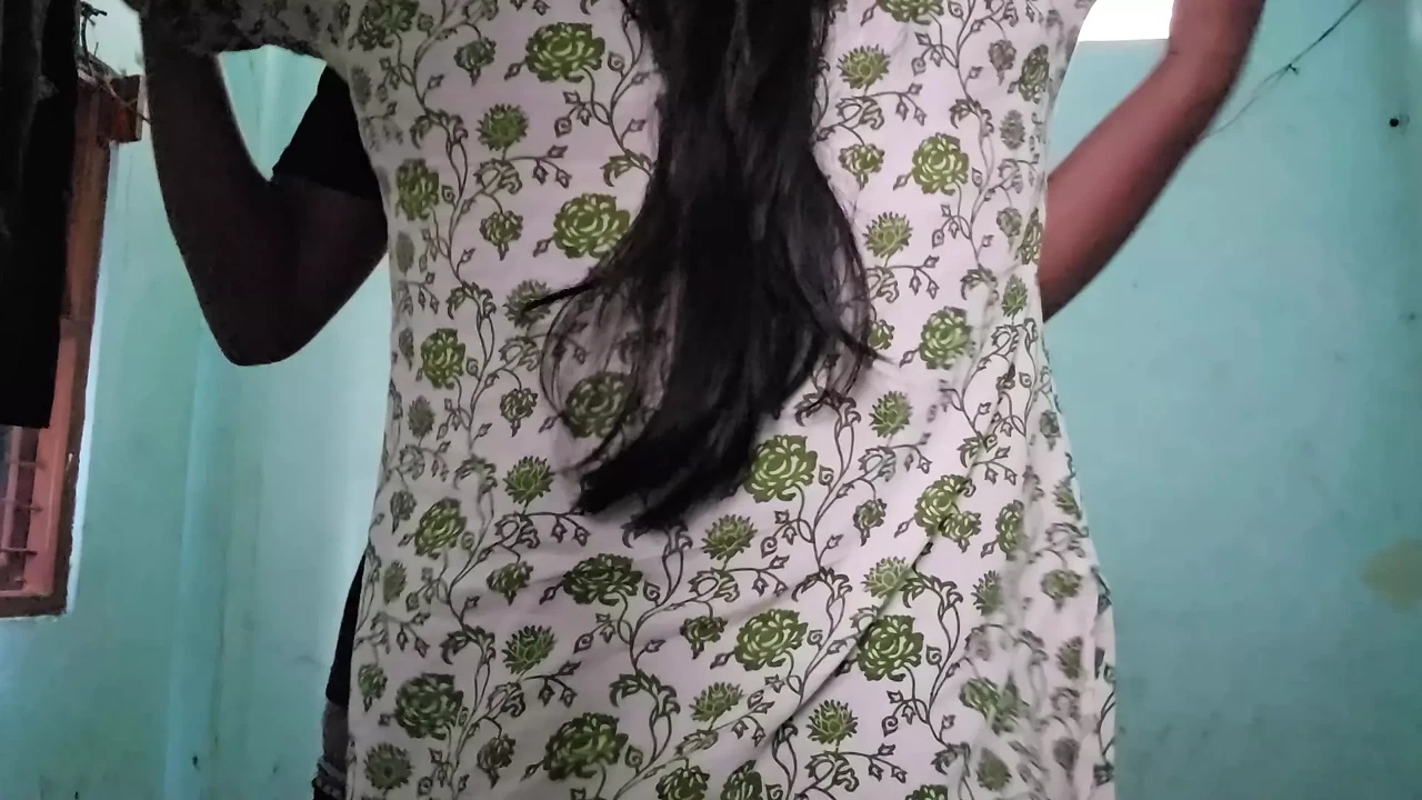 Fucking and touching my girlfriend boobs . Indian sex video