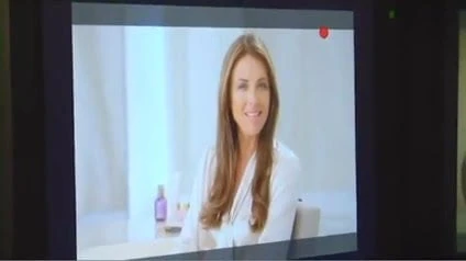 Elizabeth Hurley beauty .
