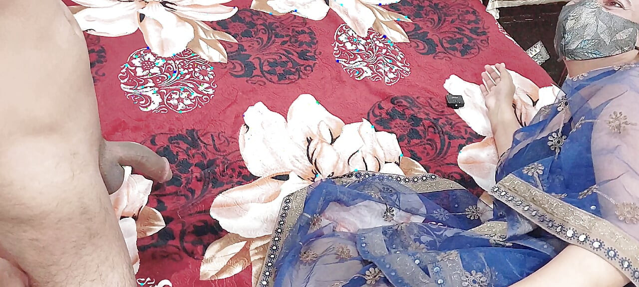 Indian Aunty Mery Luly Sy Payar krti hui Best Indian Desi Aunty Sex Big Ass Xxxxx Hindi Audio