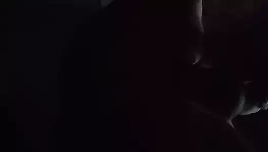 A paja oscuro
